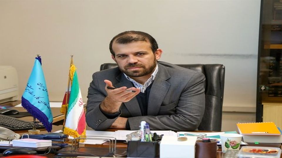 باید کیش و قشم و خوزستان را بفروشیم تا حقوق بازنشستگان را بدهیم!