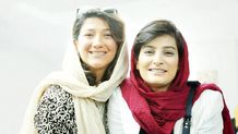  دادگاه نیلوفر حامدی و الهه محمدی را به صورت علنی و عادلانه برگزار کنید