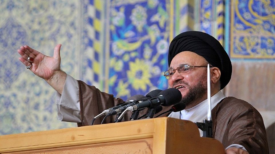 امام جمعه اصفهان: آنچه مردم میخواهند این است که از نظر ولی فقیه در مصوبات و لوایح استفاده شود