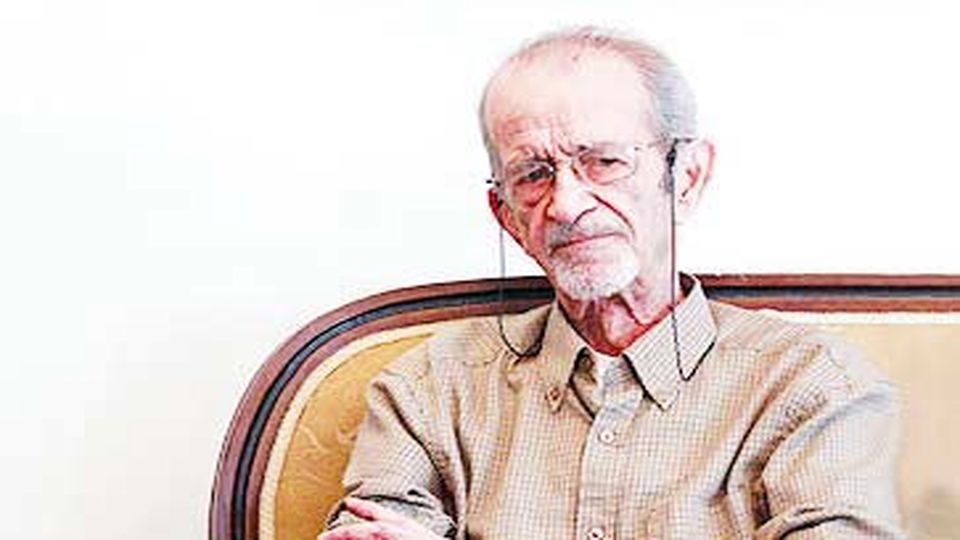 او یک روز سرد زمستانی رفت