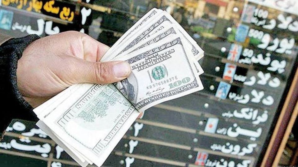 قیمت دلار در بازار امروز، 3 آذرماه + جدول