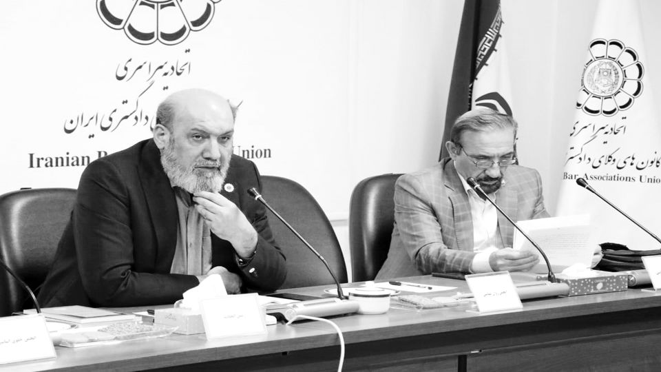 گفتوگو برای ترمیم فاصله
