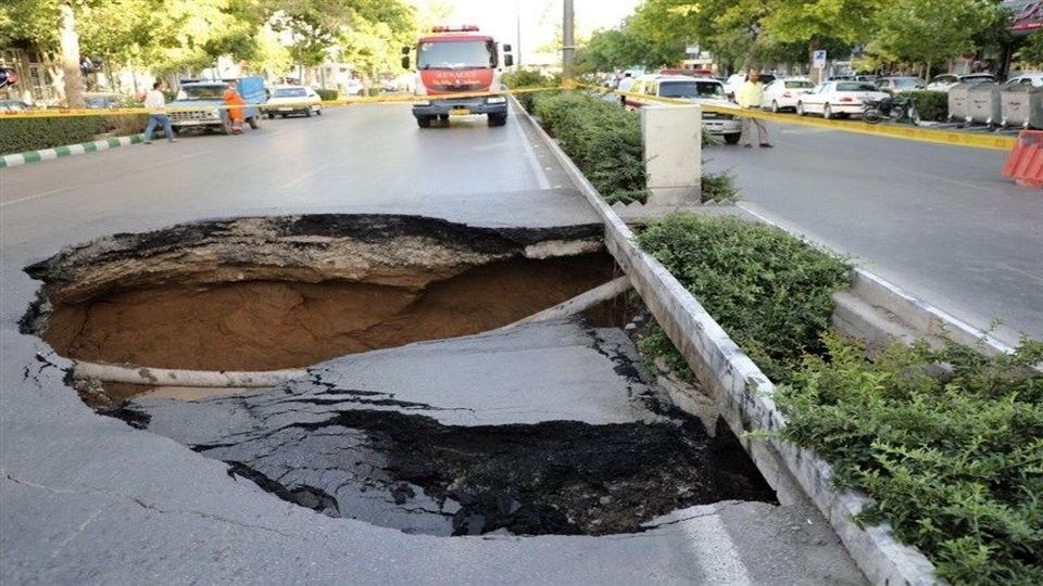 فرونشست بحران جدید برای تهران