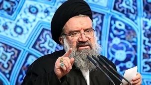 احمد خاتمی: شما مردم همه کاره‌اید؛ بخواهید نظام می‌ماند و تا الان خواسته‌اید/ بعضی بی‌حجاب‌ها فضایی بوجود می‌آورند تا باحجاب‌ها احساس خجالت کنند 