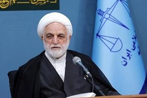 رئیس قوه قضاییه: فردی که به هر نحوی از انحاء با دشمن همصدایی کرده، خائن به وطن است و به صورت فوق‌العاده به پرونده این عناصر رسیدگی می‌کنیم
