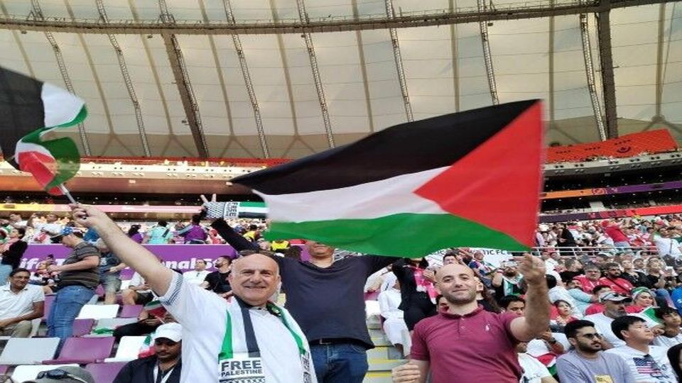 مشجعون عرب یرفضون إجراء مقابلات مع وسائل إعلام إسرائیلیة فی قطر