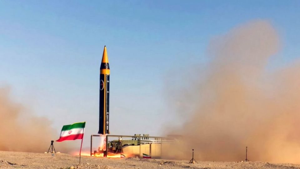 کانال ۱۲ اسراییل: موشک «خیبر» زبان هشدار ایران به اسرائیل است