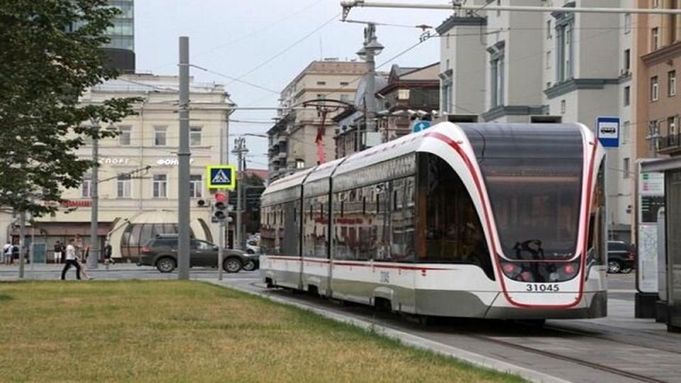 Iranian tram producers plan to cooperate with Roscosmos