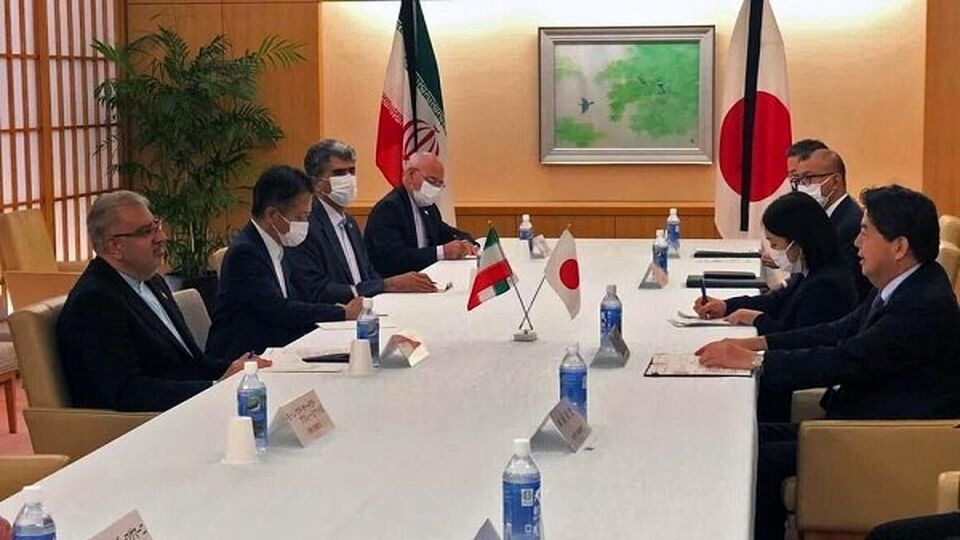 Iran, Japan discuss developing economic cooperation